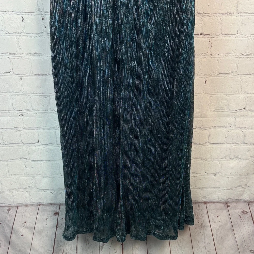 BloomChic Shimmering Teal and Black Midi Dress Size Medium 10 - Picture 5 of 7